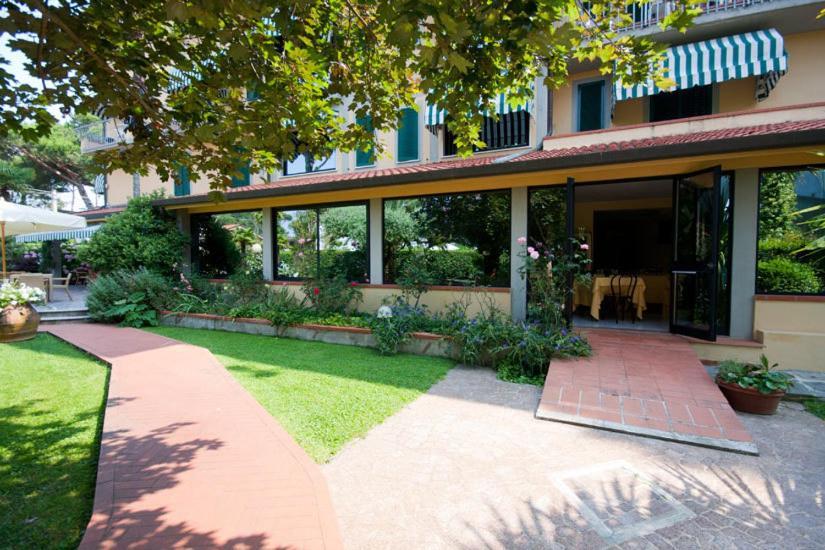 Hotel Gemma Del Mare Marina di Pietrasanta Exteriér fotografie